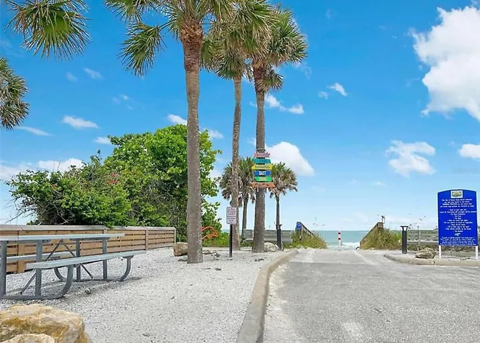 Holiday home Beachfront Housesteps To Sunset Clearwater Beach